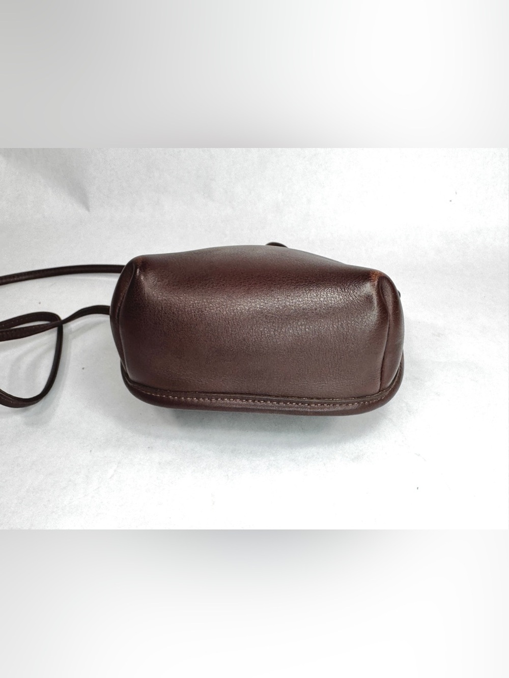 Vintage Coach Everett 9934 Brown Glove-Tanned Leather Turnlock Crossbody Bag - Picture 6 of 14